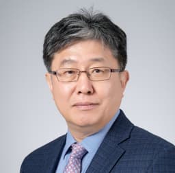 Prof. Han Mooyoung